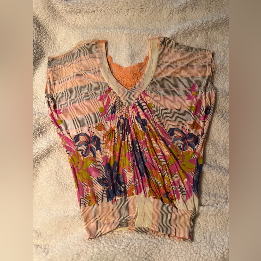 Grass Collection Vintage Kimono Style Floral Blouse with Embroidered V Design